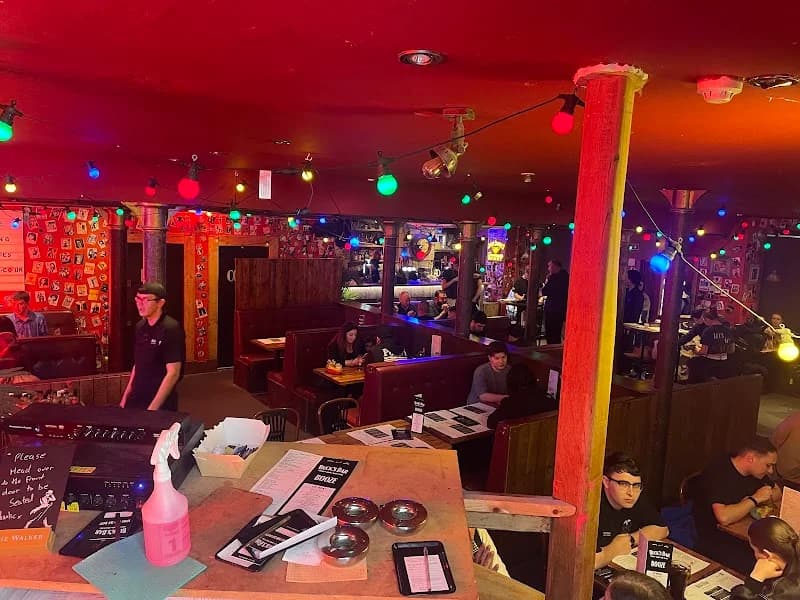 Buck's Bar - Thumbnail 8