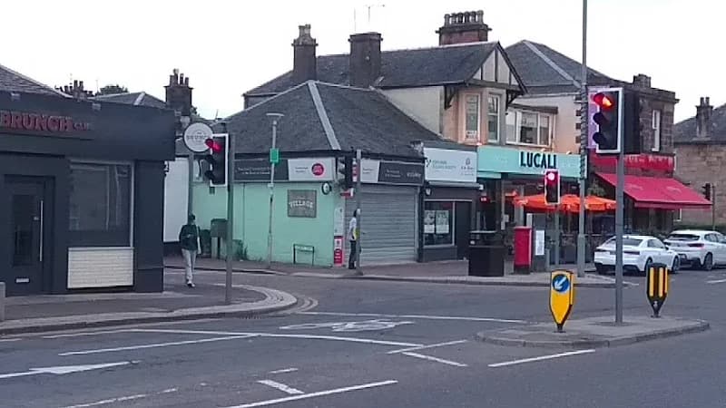Domino's Pizza - Glasgow - Giffnock - Thumbnail 6