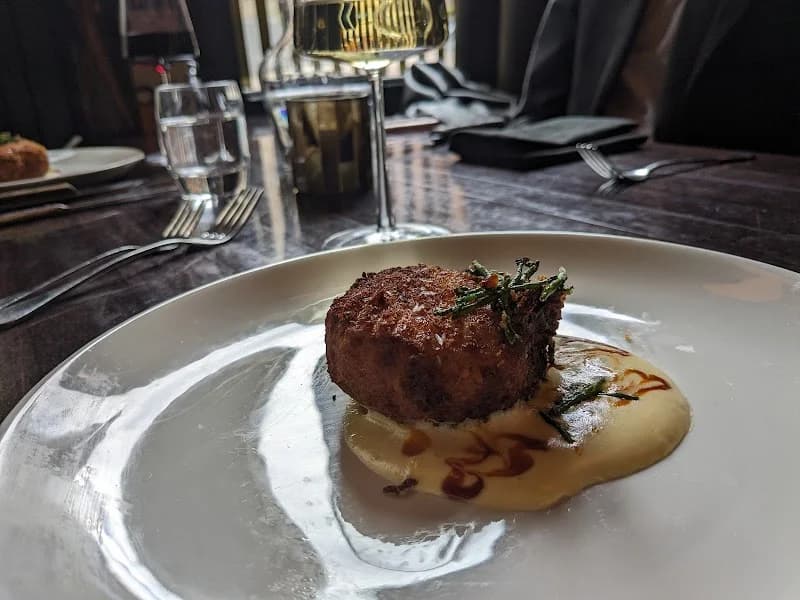 Gōst Bar & Restaurant - Thumbnail 8