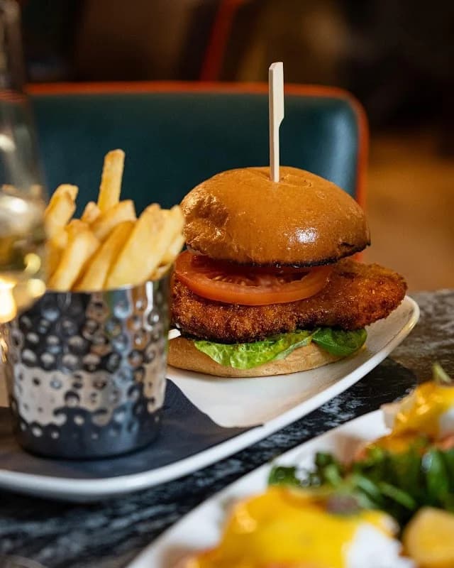 Hugh's Restaurant - Thumbnail 2