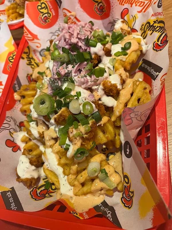 Lucky B's Hot Chicken - Thumbnail 4