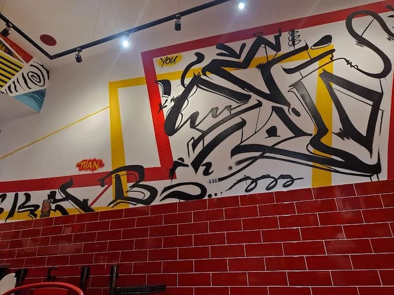 Lucky B's Hot Chicken - Thumbnail 5