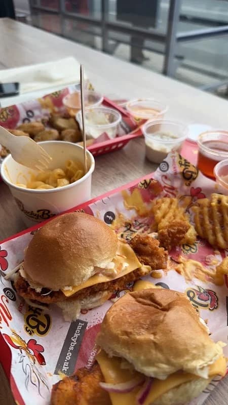 Lucky B's Hot Chicken - Thumbnail 8