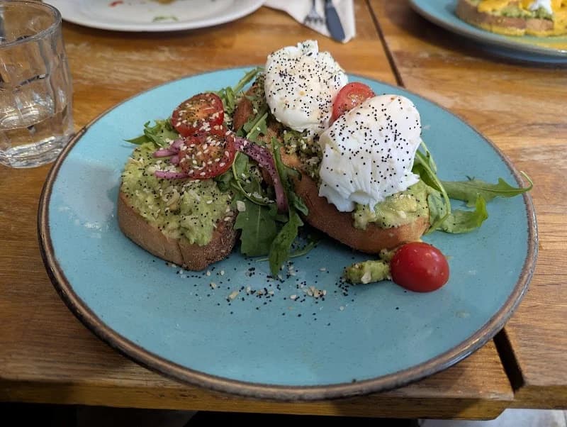 Rose & Grants Cafe - Thumbnail 7