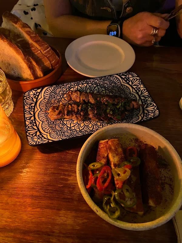 Small Plates (Ugly Mates) - Thumbnail 6