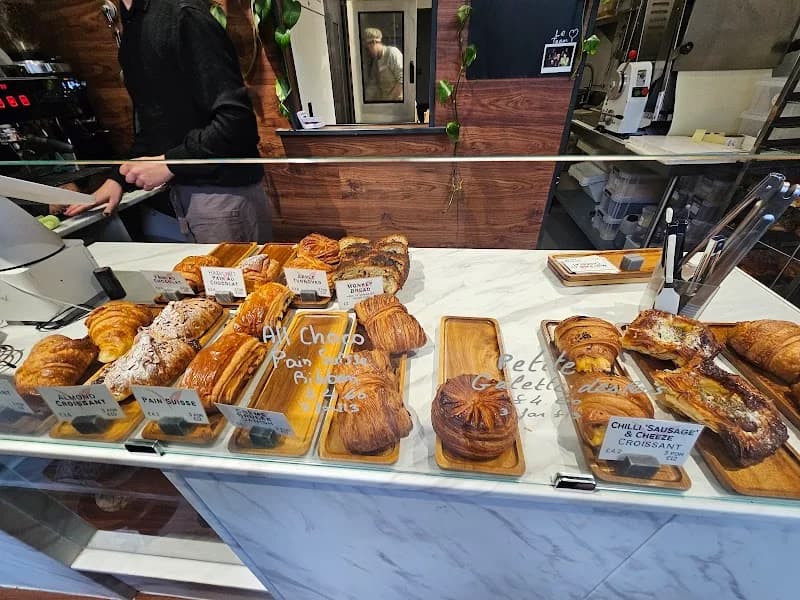 TheDorkyFrench vegan bakery - Thumbnail 3