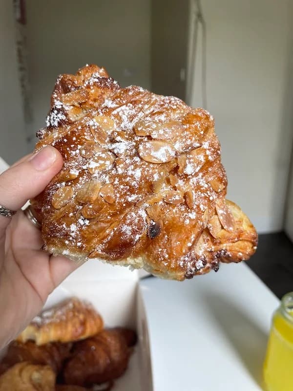 TheDorkyFrench vegan bakery - Thumbnail 9