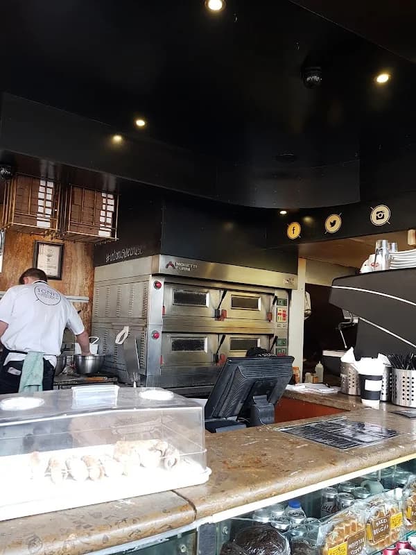 Toni's Pizzeria - Thumbnail 9