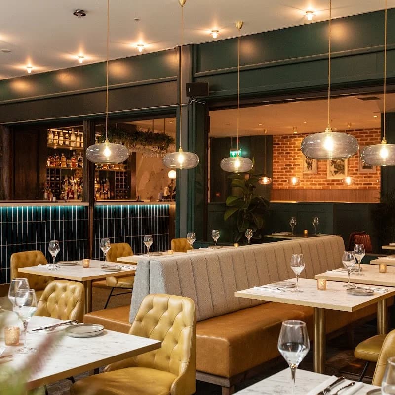 Table Twenty Eight - Photo 1
